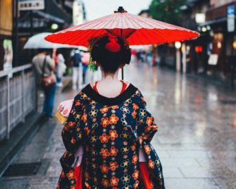 Настаняване в хотел 3*