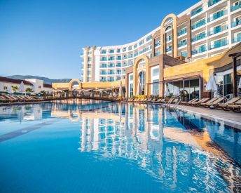 THE LUMOS DELUXE RESORT HOTEL