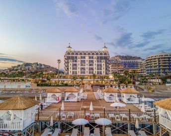 ARIA RESORT & SPA HOTEL