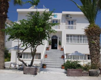 KAMARI BLU BOUTIQUE HOTEL