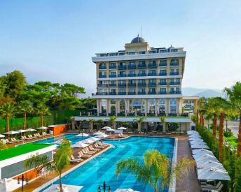 SERENITY QUEEN HOTEL