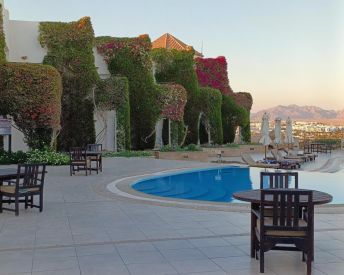 EDEN ROCK HOTEL NAAMA BAY