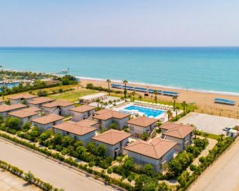 CRYSTAL BOUTIQUE BEACH RESORT (Adults Only)