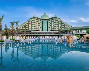 DELPHIN PALACE DELUXE