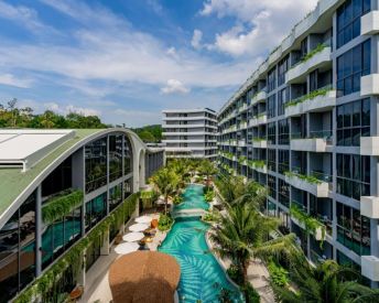 La Green Hotel & Residence