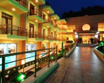 SPA Hotel 4 Epoxes 3+*